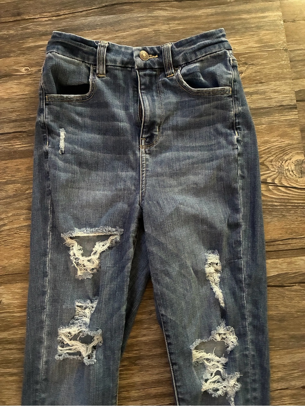 American Eagle Outfitters Distressed Blue Skinny Jeans